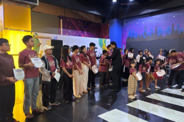 Foto Bersama di Resital + Ujian Foto Bersama di Resital + Ujian